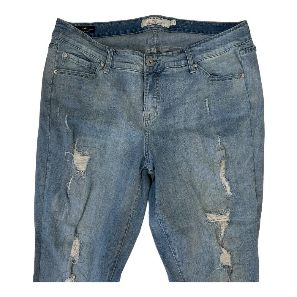 Torrid Denim Crop Skinny Jeans Womens 18 Blue Light Wash Patched Distressed - Picture 15 of 15